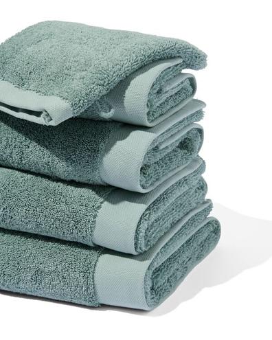 Serviettes de bain - hôtel extra doux vert marin offre à 5,79€ sur Hema