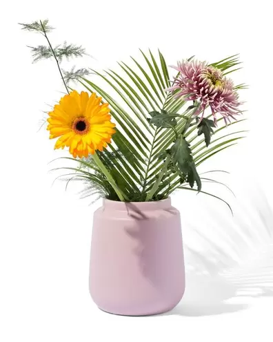 Vase M céramique lilas offre à 8€ sur Hema