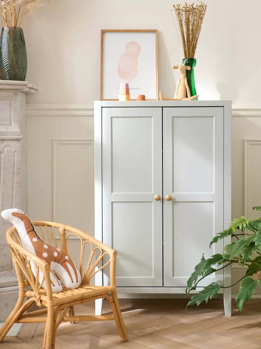 Bibliotheque / petite armoire 2 portes ligne parisienne -... offre à 160,3€ sur Vertbaudet