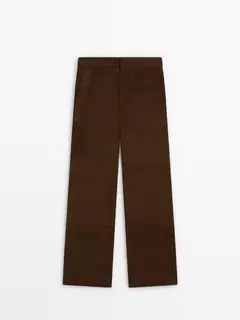 Pantalon straight en cuir effet daim offre à 299€ sur Massimo Dutti