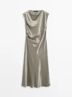 Robe midi satinée à col drapé offre à 99,95€ sur Massimo Dutti