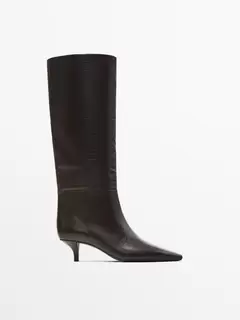 Bottes à talon en cuir offre à 219€ sur Massimo Dutti