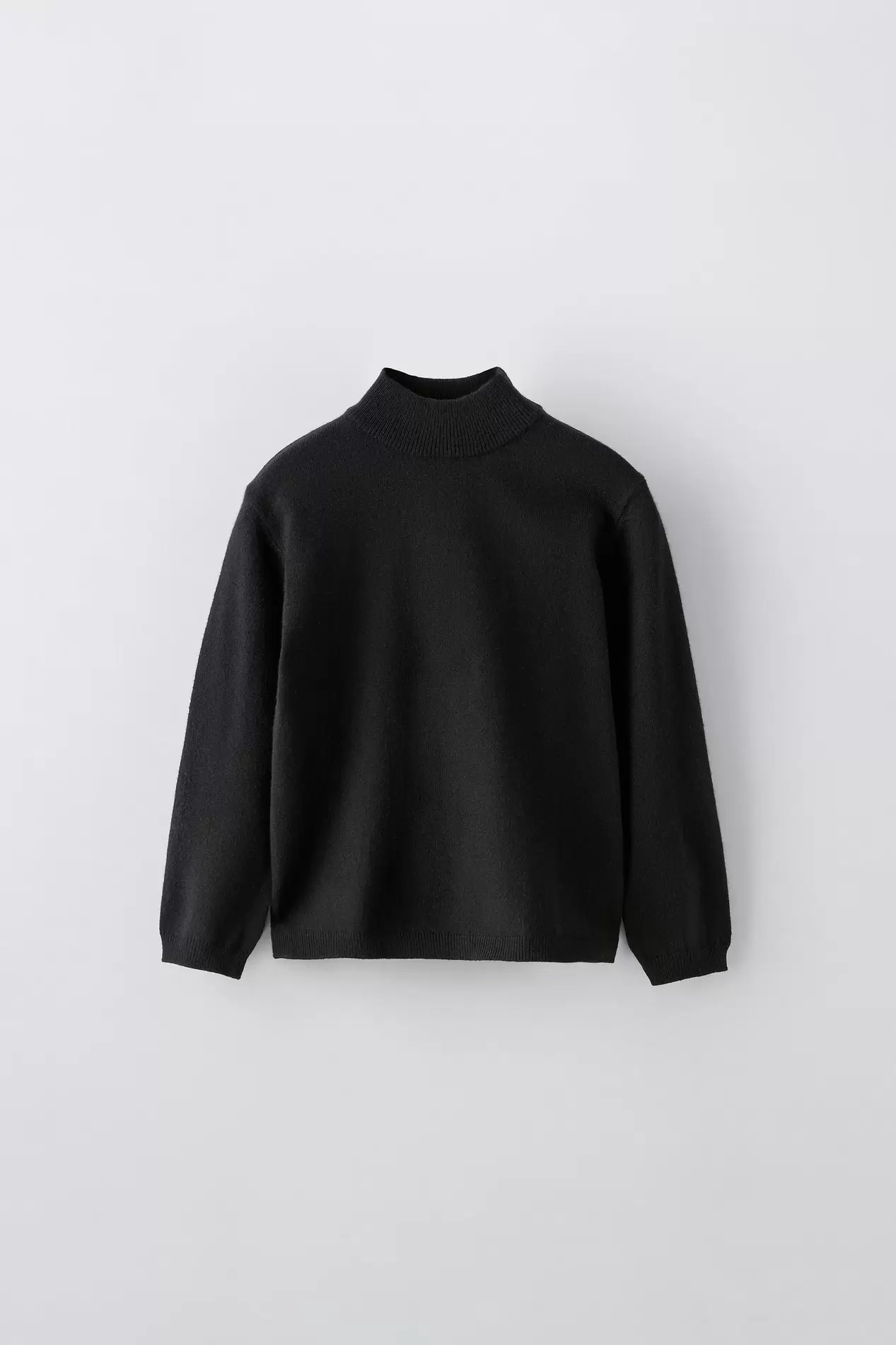 PULL UNI offre à 12,95€ sur Zara