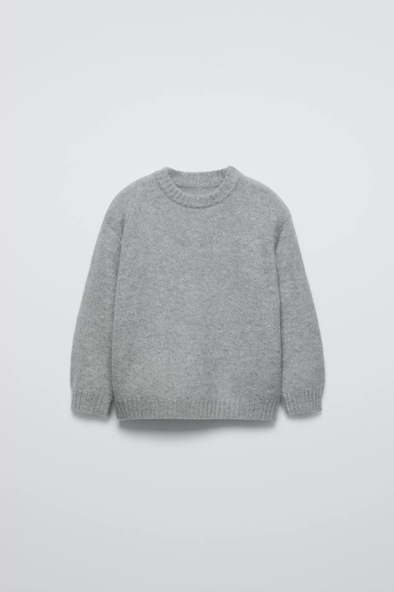 PULL EN MAILLE UNI DOUX AU TOUCHER offre à 17,95€ sur Zara