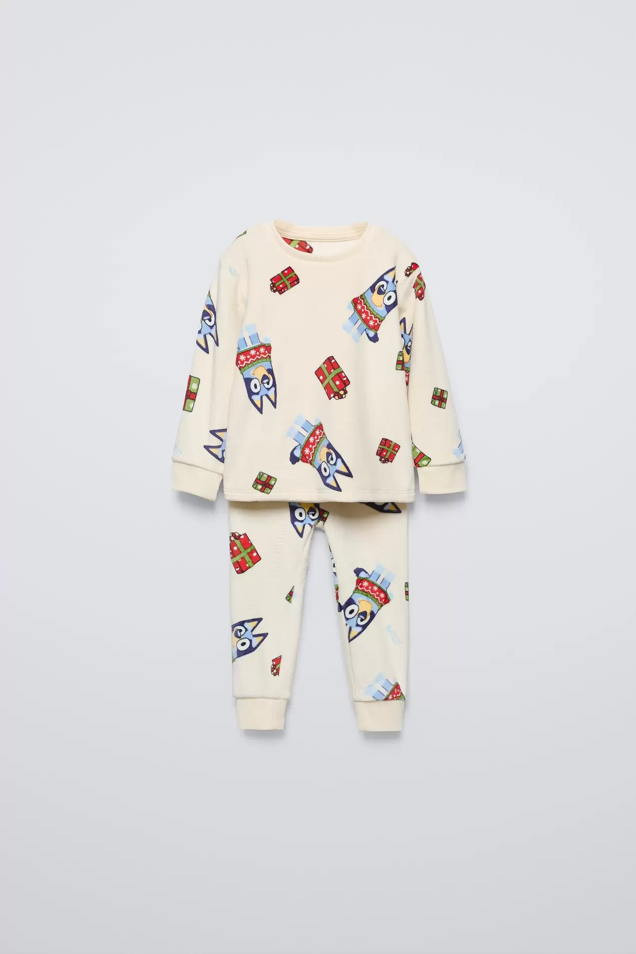 2-6 ANS/ PYJAMA VELOURS BLUEY © LUDO STUDIO offre à 15,95€ sur Zara