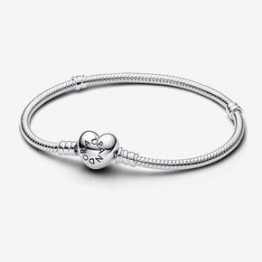 Bracelet Maille Serpent Fermoir Cœur Pandora Moments offre à 59€ sur Pandora