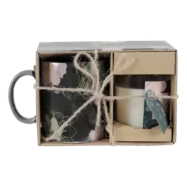 Coffret mug vert + bougie parfumée à la vanille offre à 6,99€ sur Stokomani