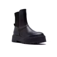 BOTTINES À PLATEFORME offre à 9,99€ sur Noz