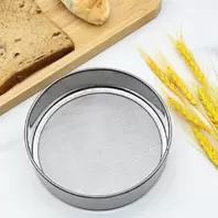 TAMIS À FARINE EN INOX offre à 2,5€ sur Noz