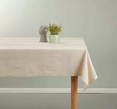 Nappe BUSKVIKKE 140x240 beige offre à 10€ sur JYSK