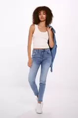 Jean push-up offre à 27,99€ sur Springfield