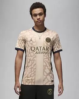 Paris Saint-Germain 2023/24 Stadium 4e tenue offre à 61,99€ sur Nike