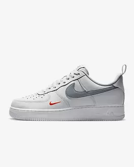 Nike Air Force 1 '07 offre à 103,99€ sur Nike