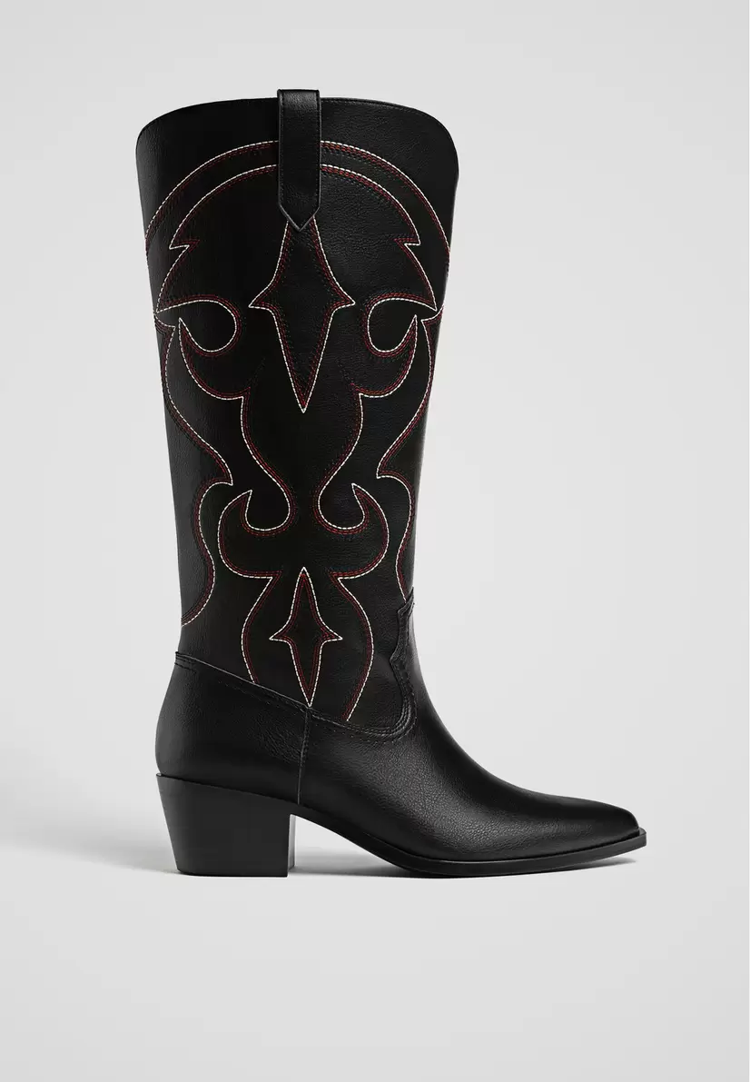 Bottes cowboy à talon fantaisie offre à 65,99€ sur Stradivarius