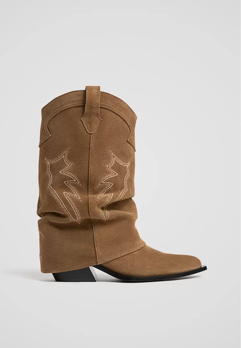 Bottes cowboy en cuir offre à 79,99€ sur Stradivarius