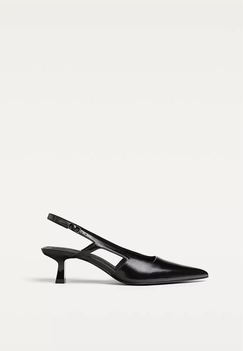 Chaussures kitten heels type mules offre à 29,99€ sur Stradivarius