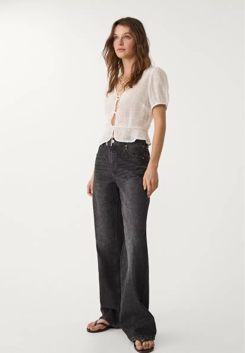 Jean D92 regular wide offre à 29,99€ sur Stradivarius