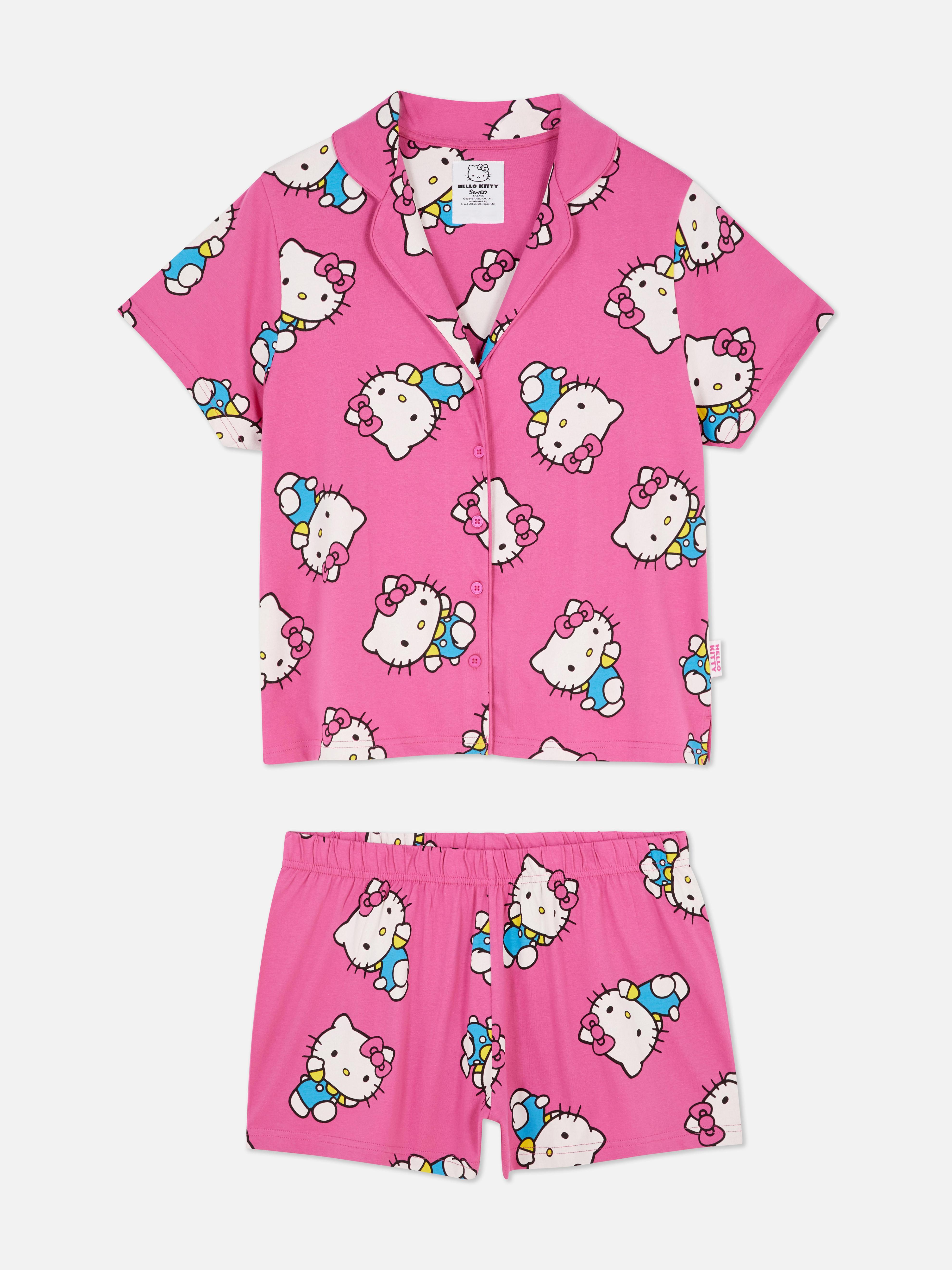 Pyjama boyfriend 50e anniversaire Hello Kitty offre à 17€ sur Primark