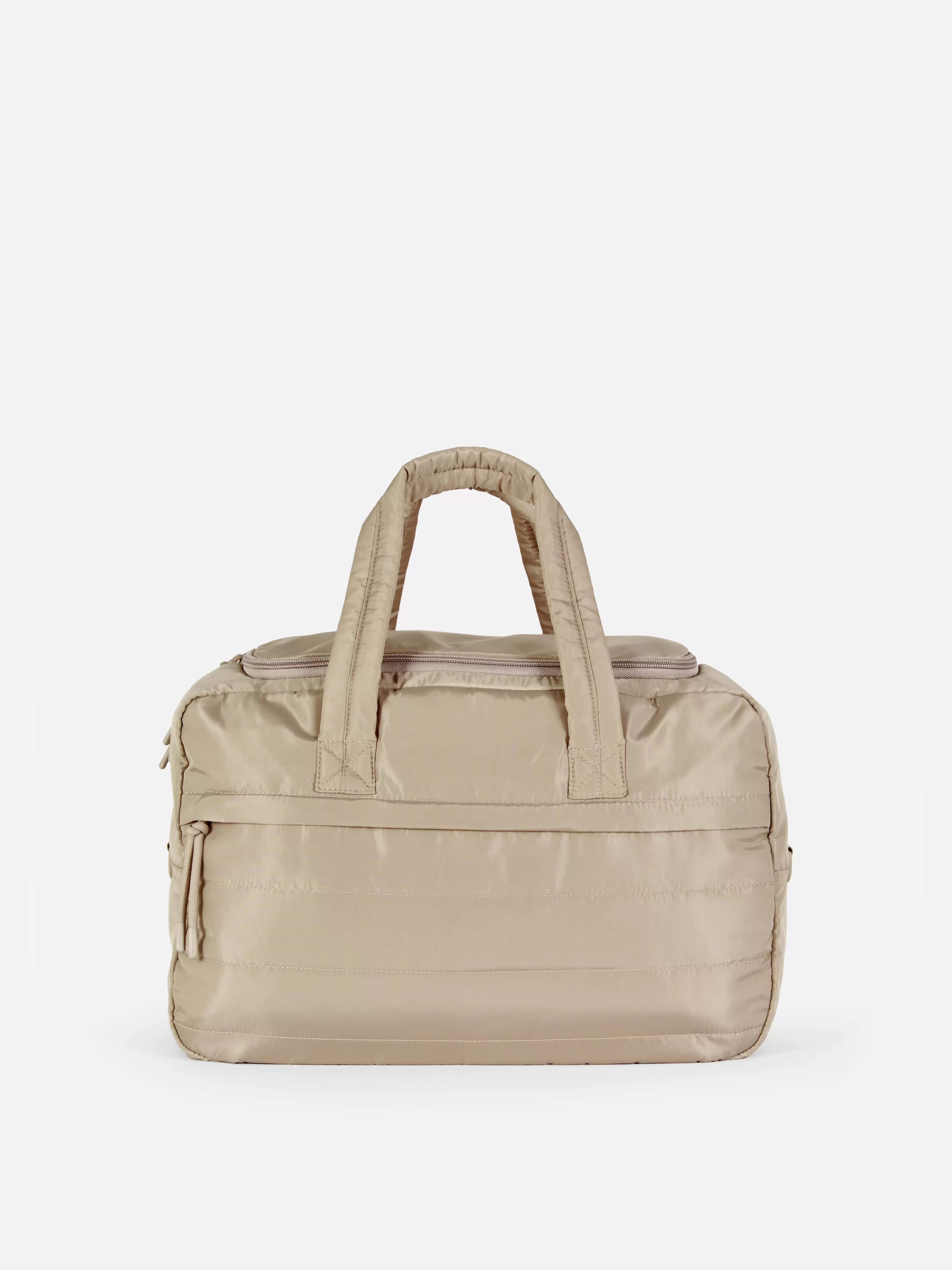 Sac de voyage cabine matelassé offre à 14€ sur Primark