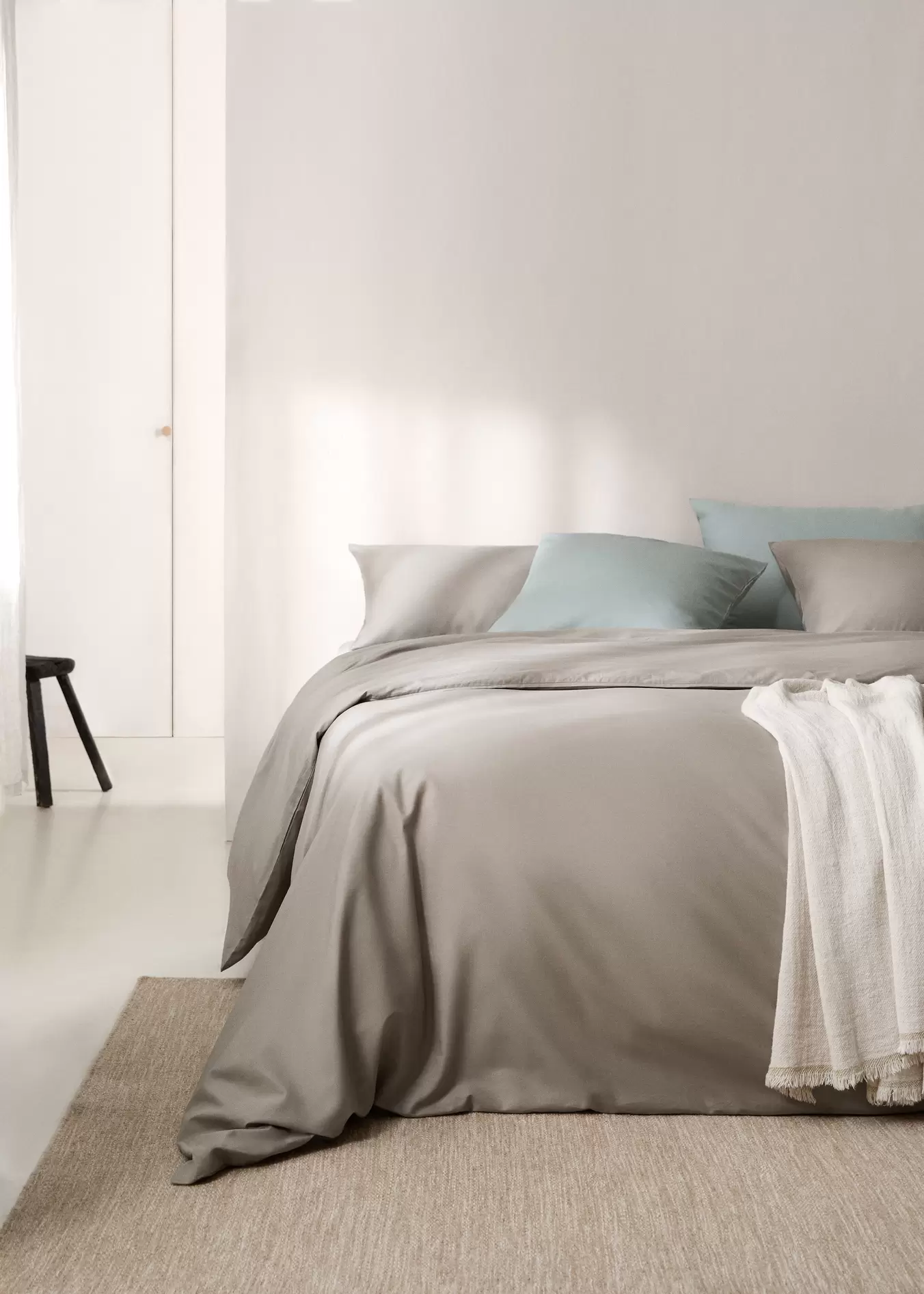 Housse de couette coton 300 fils Lit 150/160 cm offre à 40€ sur Mango