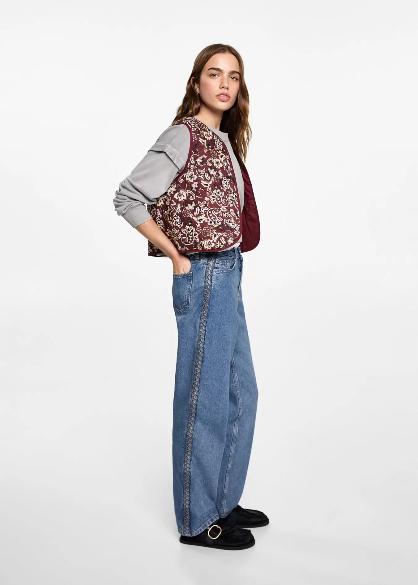 Jean torsade latérale offre à 29,99€ sur Mango