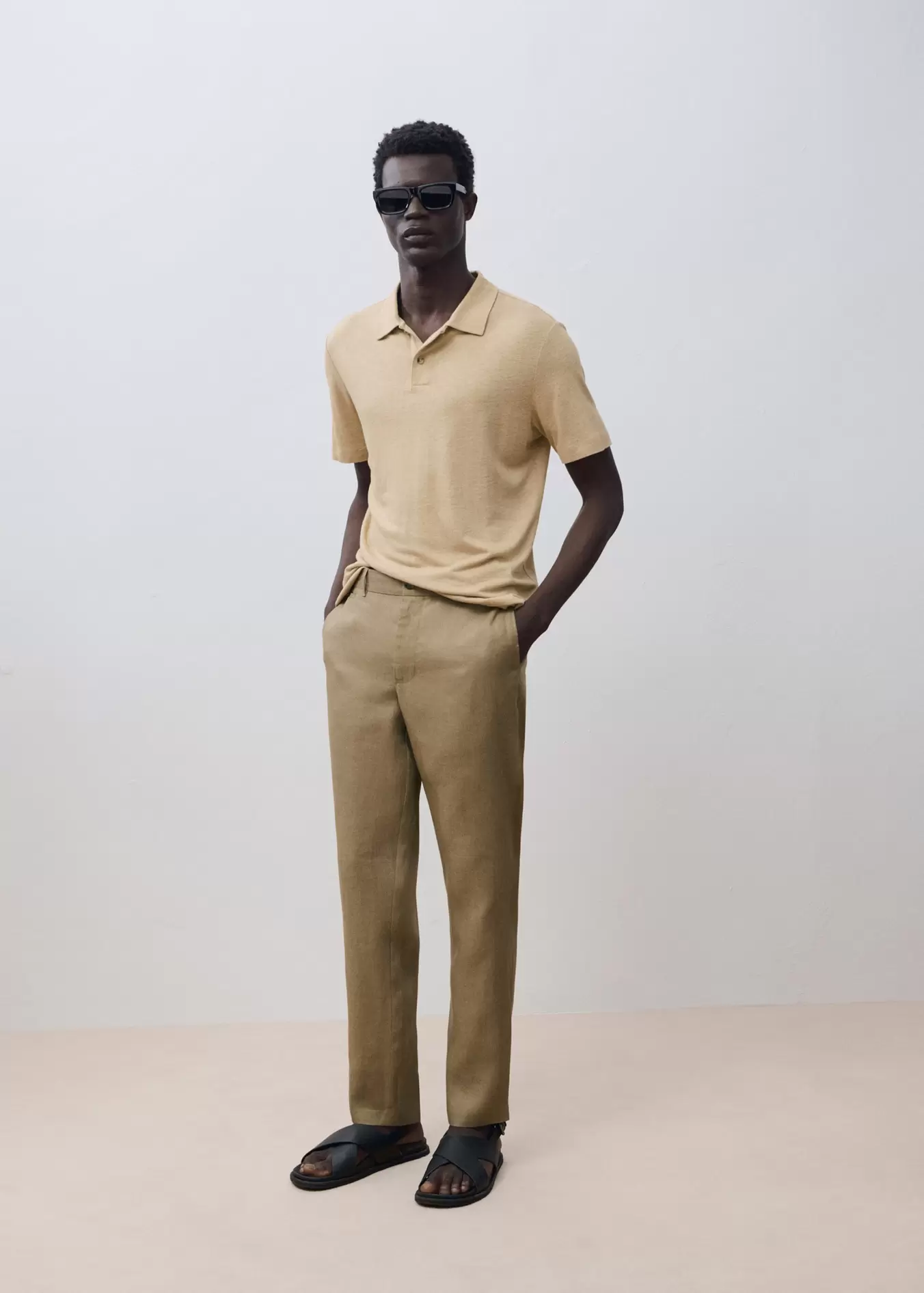 Pantalon 100 % lin slim fit offre à 59,99€ sur Mango