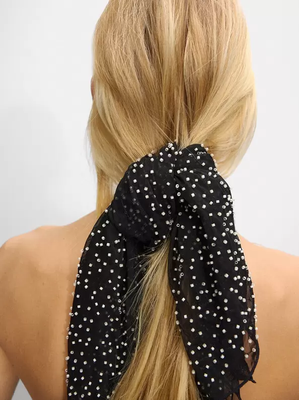 Hair Ribbon With Beads offre à 22,99€ sur Parfois