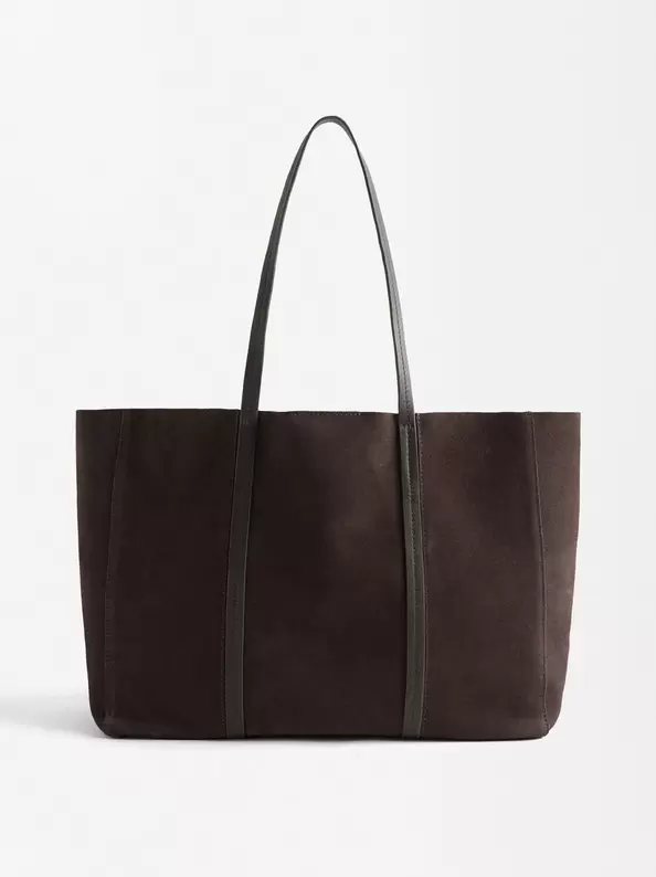 Leather shopper bag with removable pouch offre à 89,99€ sur Parfois