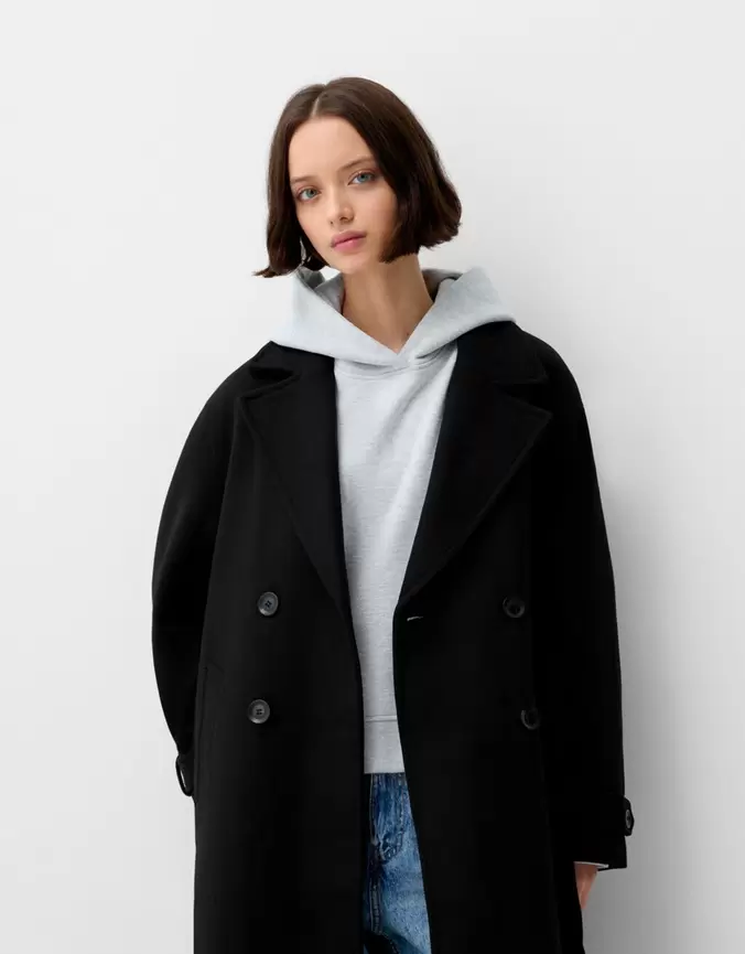 Manteau trench offre à 69,99€ sur Bershka