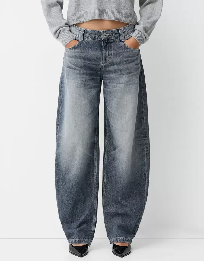 Jean baggy barrel offre à 39,99€ sur Bershka