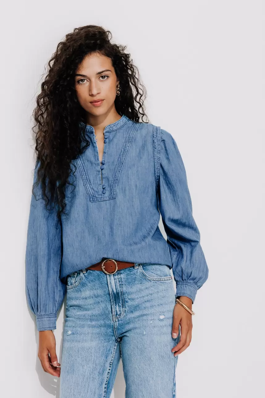 Blouse en jean light Femme offre à 39,99€ sur Promod