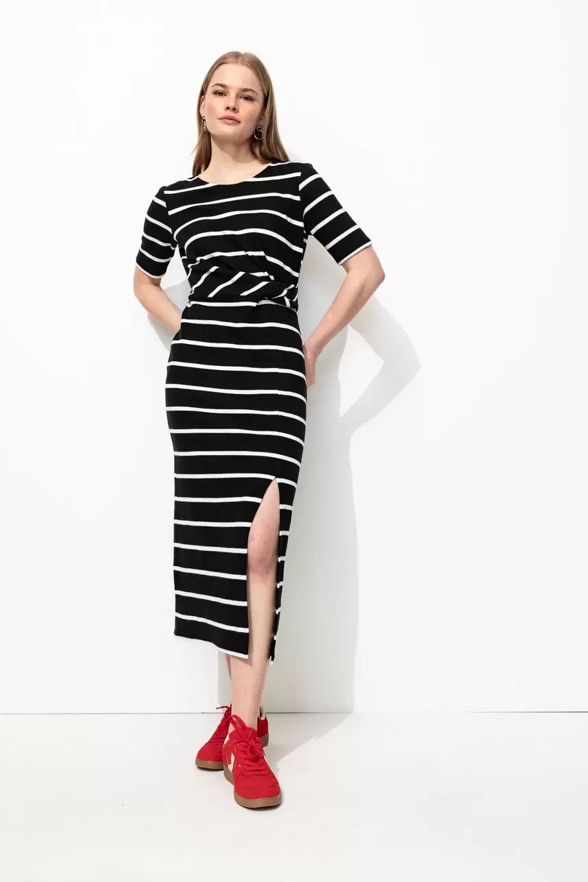 Robe midi marinière Femme offre à 45,99€ sur Promod