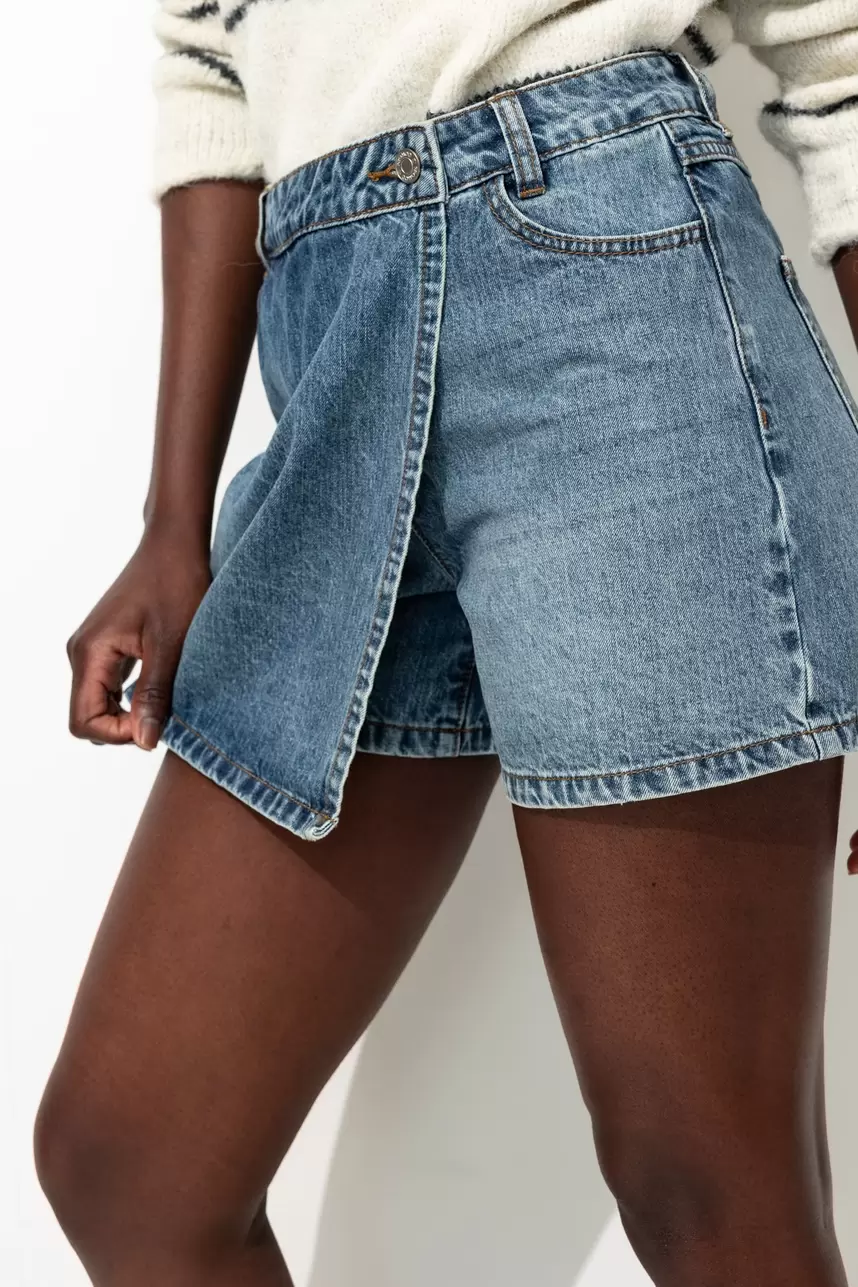 Mini-jupe short en jean Femme offre à 35,99€ sur Promod