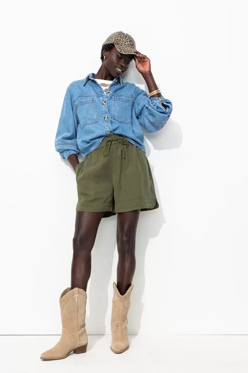 Short en lyocell Femme offre à 25,99€ sur Promod