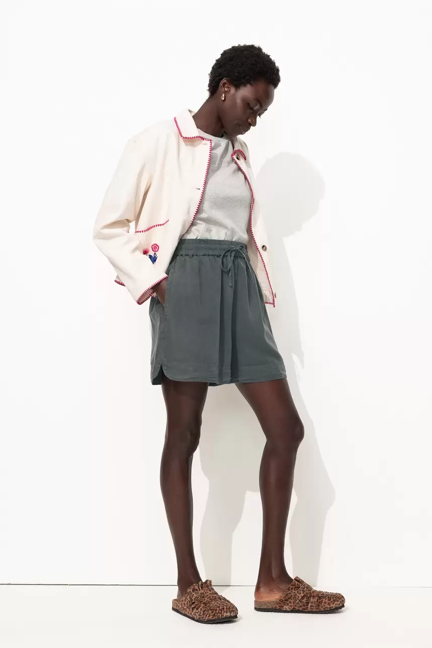 Short en lyocell Femme offre à 25,99€ sur Promod