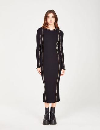 Robe pull longue en maille côtelée noire offre à 25,99€ sur Jennyfer