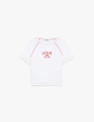 T-shirt crop top blanc à message offre à 9,99€ sur Jennyfer