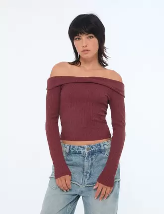 Top col bardot rouge bordeaux offre à 15,99€ sur Jennyfer