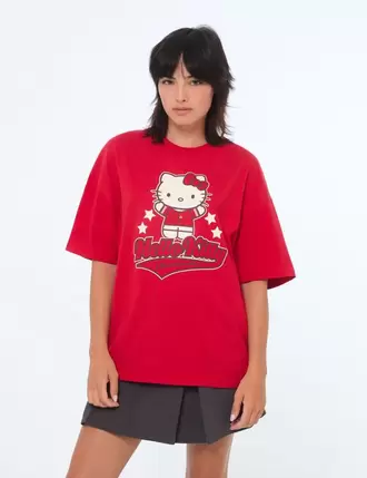 T-shirt oversize rouge vif Hello Kitty x Jennyfer offre à 15,99€ sur Jennyfer