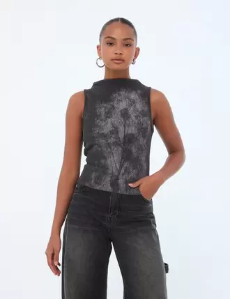 Top gris chine à fleurs offre à 15,99€ sur Jennyfer