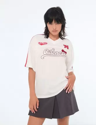 T-shirt de foot Hello Kitty x Jennyfer blanc cassé offre à 25,99€ sur Jennyfer