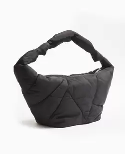 Grand sac en matière matelassé offre à 13,99€ sur Pimkie