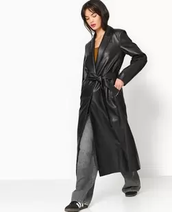 Manteau long en simili cuir offre à 69,99€ sur Pimkie