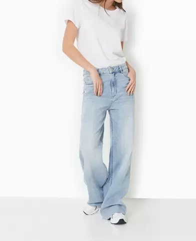 Jean wide taille haute bas coupés offre à 29,99€ sur Pimkie