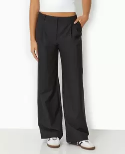 Pantalon city large et droit offre à 29,99€ sur Pimkie