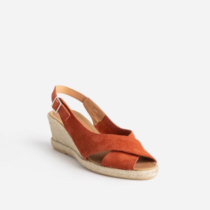 Sandale compensée terracotta en cuir velours offre à 41,99€ sur Eram