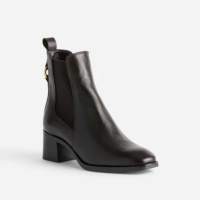 Chelsea boots marron foncé en cuir offre à 69,99€ sur Eram