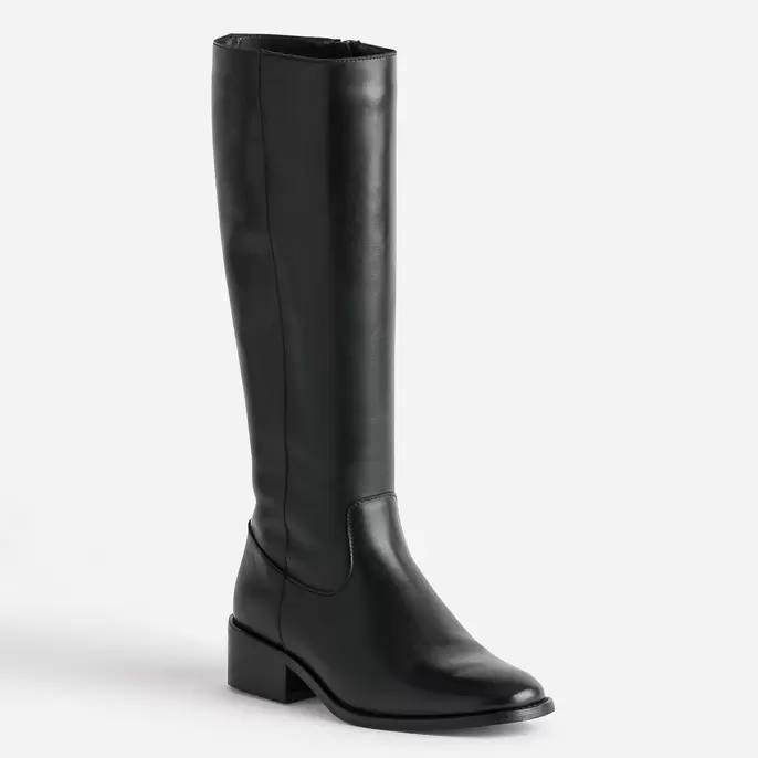 Botte camarguaise noire en cuir offre à 97,99€ sur Eram