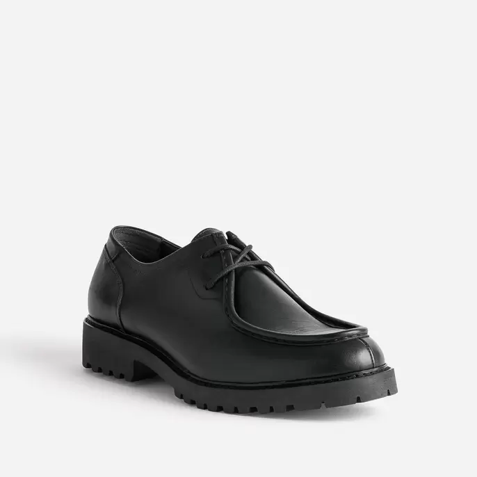 Derby noir en cuir à semelle crantée offre à 69,99€ sur Eram