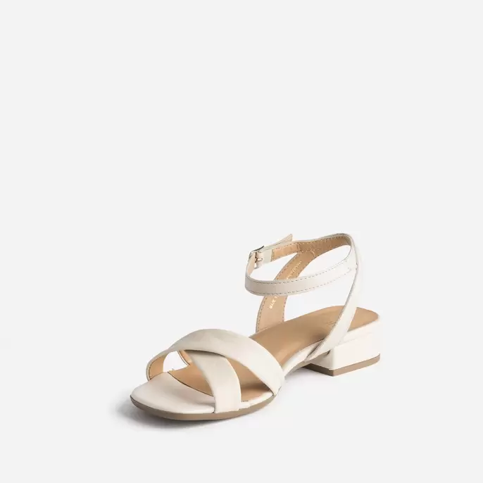 Sandale beige clair en cuir offre à 55,99€ sur Eram